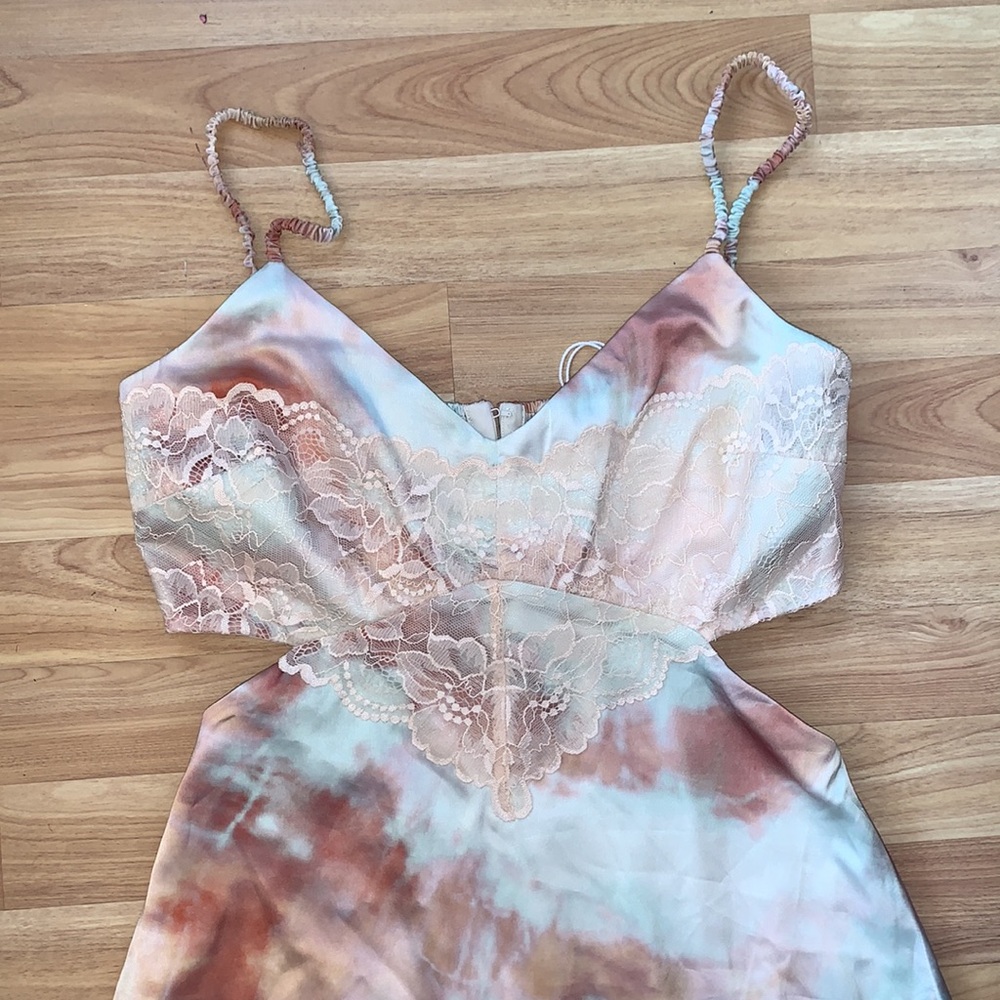 Guess | Bianca Dress Lace Front Size small - Picture 4 of 14